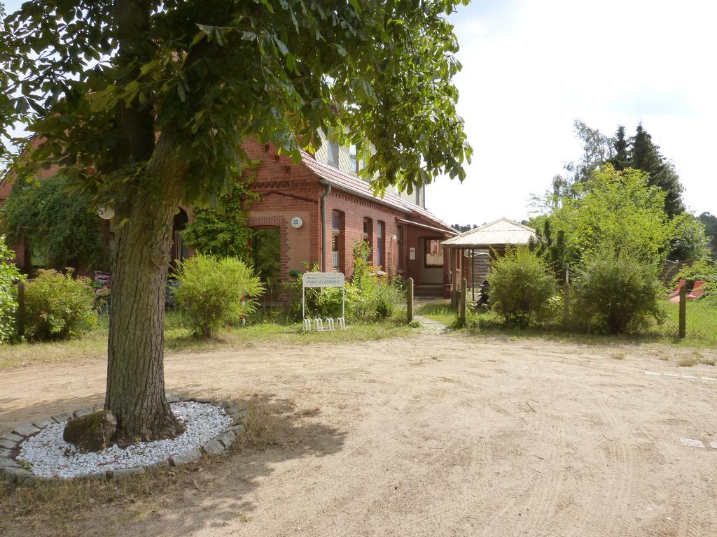 Haus Elbtalaue Lägenhet Bleckede Exteriör bild